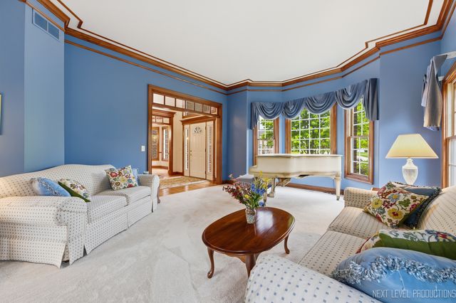 908 Knox Lane, Batavia, IL 60510