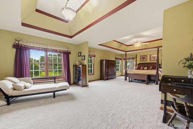 908 Knox Lane, Batavia, IL 60510
