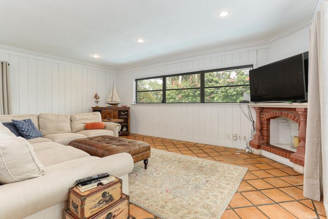 121 Costello Road, West Palm Beach, FL 33405