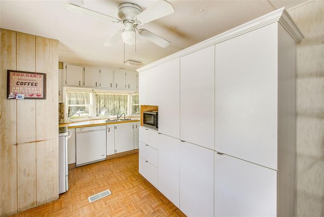 4551 ORANGE BLOSSOM DRIVE, Zephyrhills, FL 33542