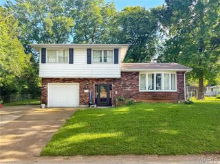 914 Ruby Drive, Farmington, MO 63640