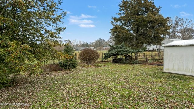 2569 Trubart Ln, Louisville, KY 40216