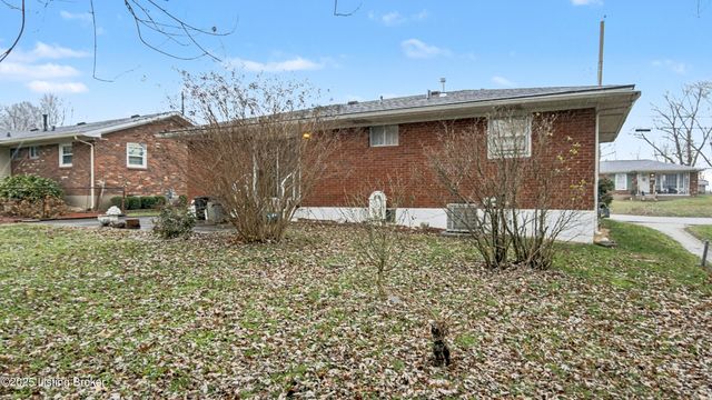 2569 Trubart Ln, Louisville, KY 40216