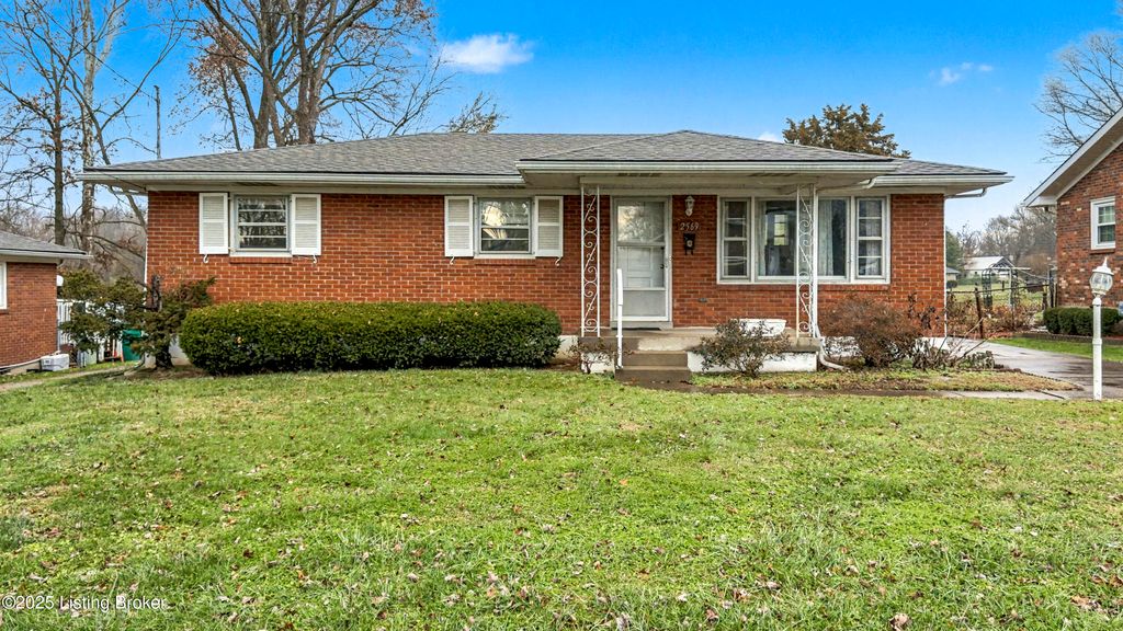 2569 Trubart Ln, Louisville, KY 40216
