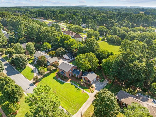 1202 Pineview Street, Albemarle, NC 28001