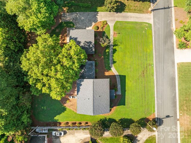 1202 Pineview Street, Albemarle, NC 28001