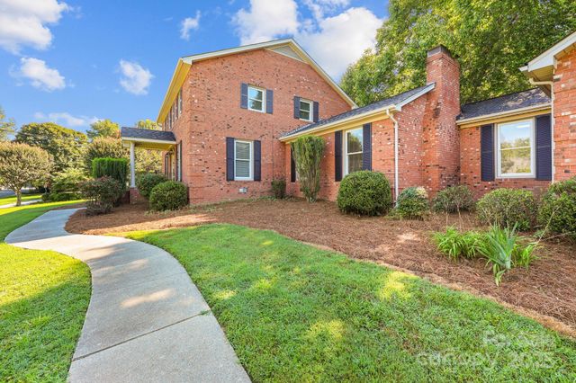 1202 Pineview Street, Albemarle, NC 28001