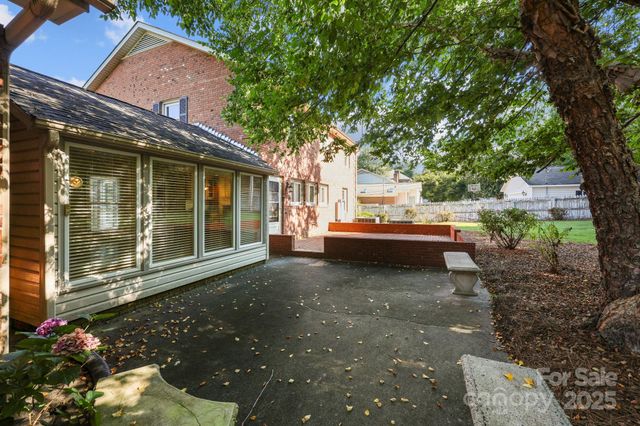 1202 Pineview Street, Albemarle, NC 28001