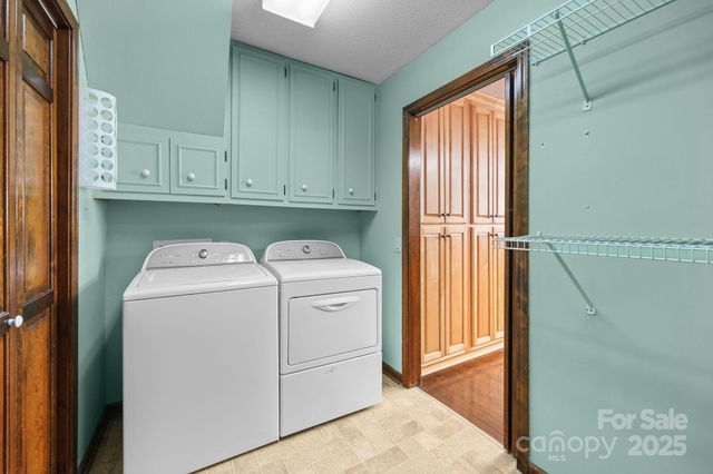 1202 Pineview Street, Albemarle, NC 28001