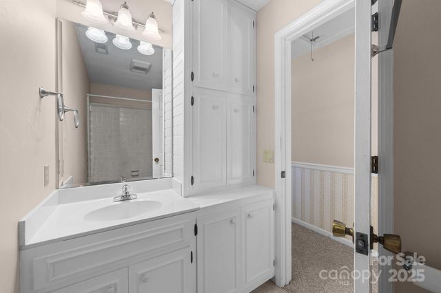 1202 Pineview Street, Albemarle, NC 28001