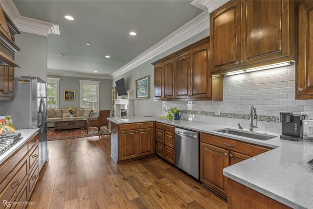 3025 Newberry Lane, Shreveport, LA 71106