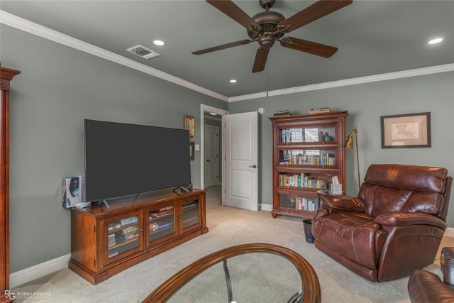 3025 Newberry Lane, Shreveport, LA 71106