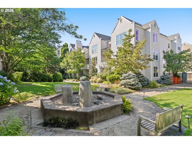 1710 S HARBOR Way 401, Portland, OR 97201