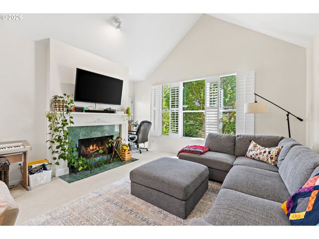 1710 S HARBOR Way 401, Portland, OR 97201
