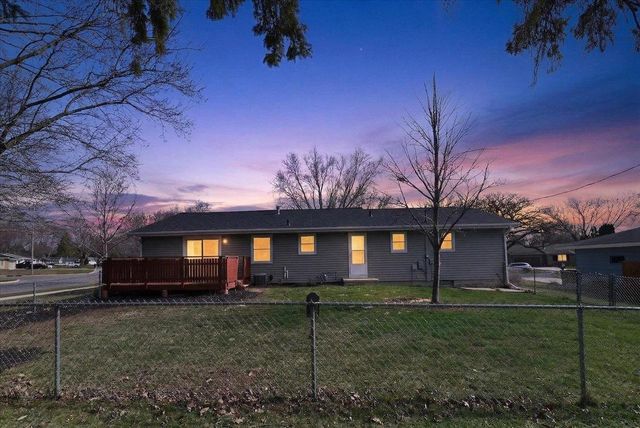 499 Hyland Drive, Stoughton, WI 53589