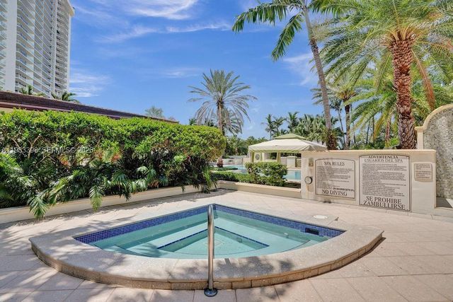 2800 Island Blvd 3005, Aventura, FL 33160