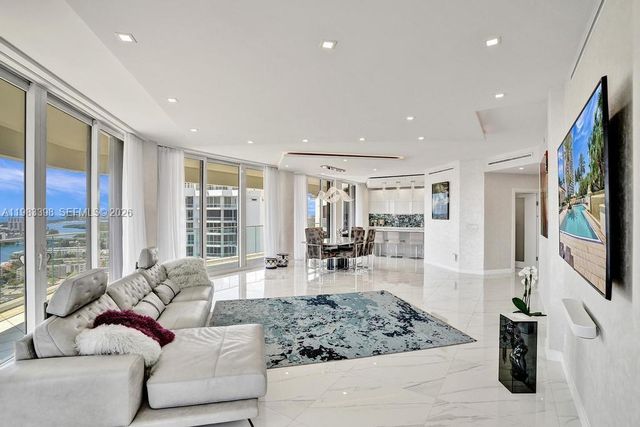 2800 Island Blvd 3005, Aventura, FL 33160