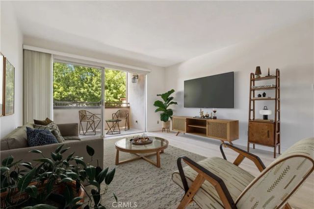 5927 Armaga Spring Road I, Rancho Palos Verdes, CA 90275