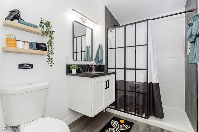 522 East Saint Louis Avenue, Las Vegas, NV 89104