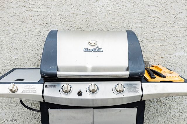 522 East Saint Louis Avenue, Las Vegas, NV 89104