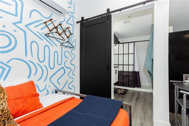 522 East Saint Louis Avenue, Las Vegas, NV 89104