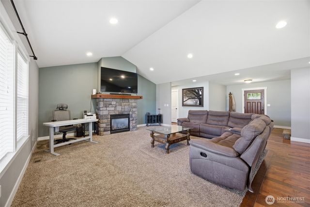 803 Mapleridge Drive, Everson, WA 98247