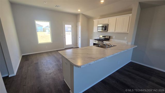 29180 E 79th Street S, Broken Arrow, OK 74014