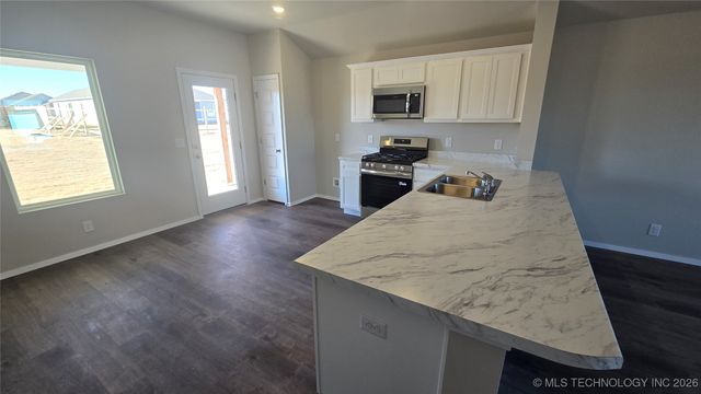 29180 E 79th Street S, Broken Arrow, OK 74014