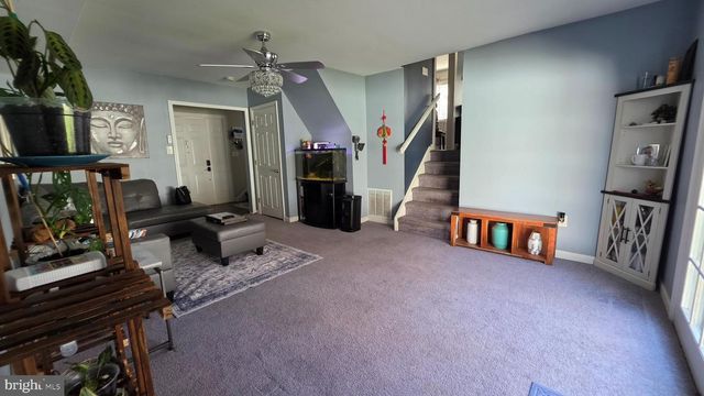 18 PEABODY LA, Hamilton, NJ 08619