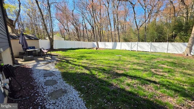 18 PEABODY LA, Hamilton, NJ 08619