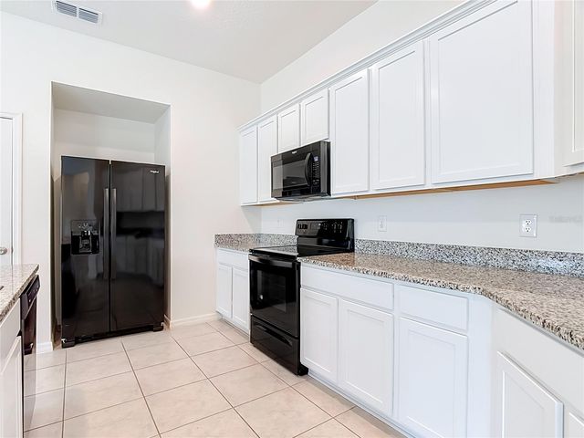 1045 AUGUSTUS DRIVE, Davenport, FL 33896