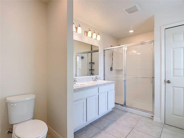1045 AUGUSTUS DRIVE, Davenport, FL 33896