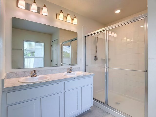 1045 AUGUSTUS DRIVE, Davenport, FL 33896