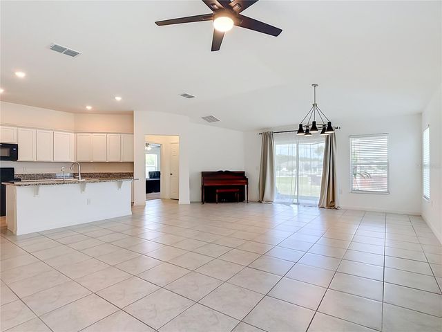 1045 AUGUSTUS DRIVE, Davenport, FL 33896