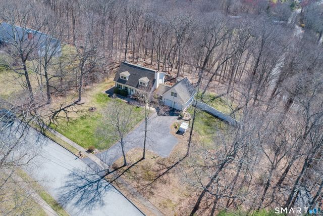5 Lost Acres Road, Norwich, CT 06360