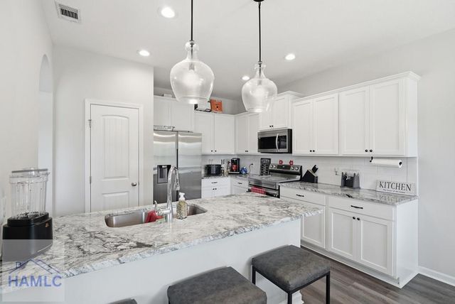 113 Battalion Lane, Hinesville, GA 31313