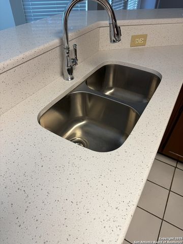 10955 Wurzbach Rd Apt 109, San Antonio, TX 78230