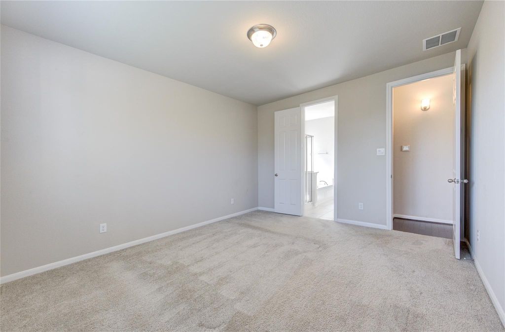 Image 16 of property listing at 9618 Eastern Sky Lane, Richmond, TX 77406