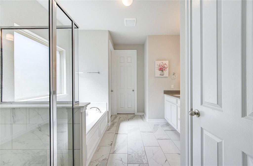 Image 18 of property listing at 9618 Eastern Sky Lane, Richmond, TX 77406