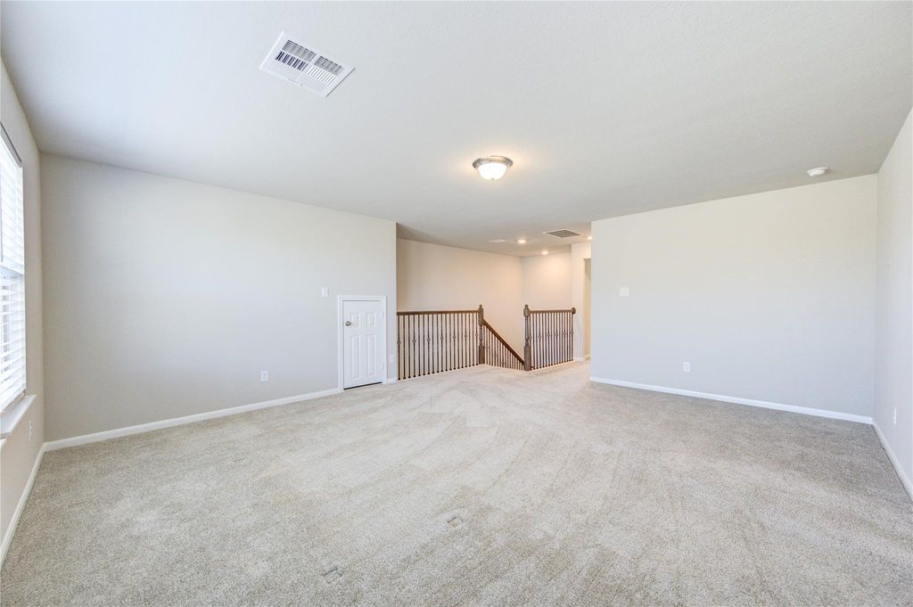 Image 23 of property listing at 9618 Eastern Sky Lane, Richmond, TX 77406