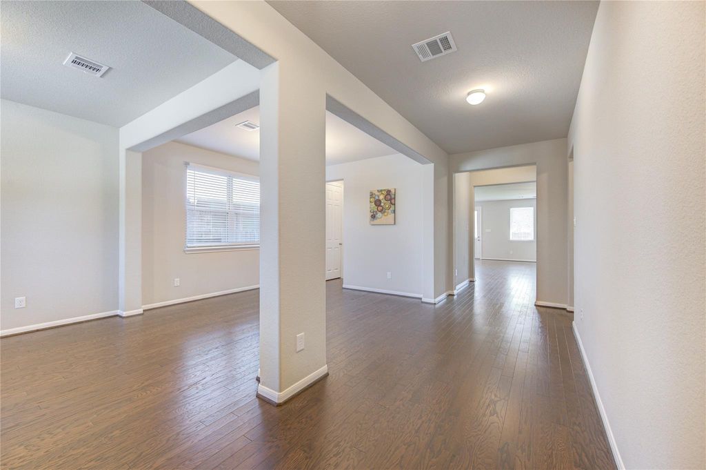 Image 3 of property listing at 9618 Eastern Sky Lane, Richmond, TX 77406