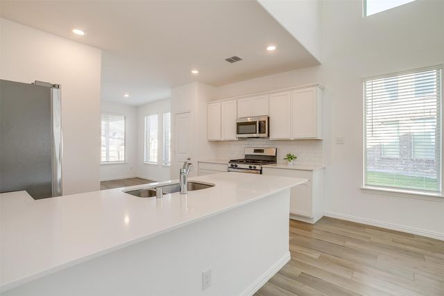 2521 Maplehurst Drive, Fort Worth, TX 76179