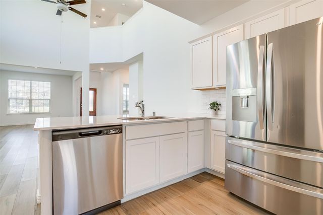 2521 Maplehurst Drive, Fort Worth, TX 76179
