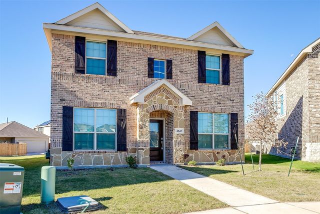 2521 Maplehurst Drive, Fort Worth, TX 76179