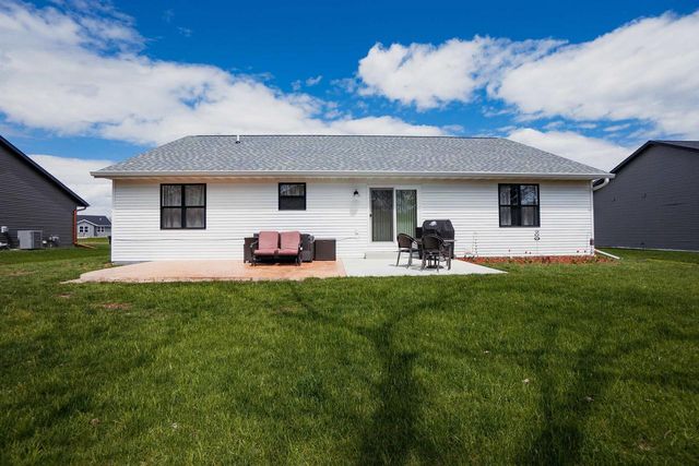 349 PRAIRIE FOX STREET, North Fond Du Lac, WI 54937
