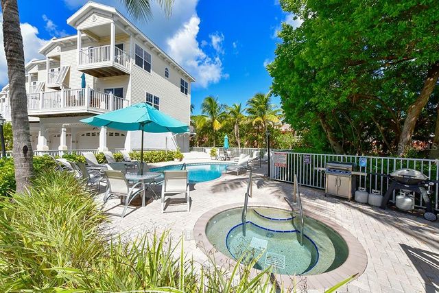 1463 GULF DRIVE N 14, Bradenton Beach, FL 34217