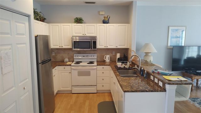 1463 GULF DRIVE N 14, Bradenton Beach, FL 34217