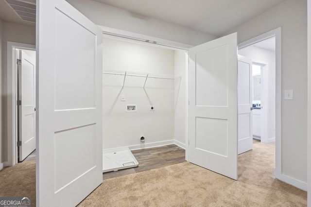 201 Harris Walk 20, West Point, GA 31833