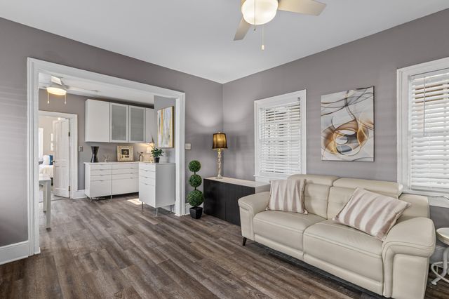 6 Ashe Street, Charleston, SC 29403