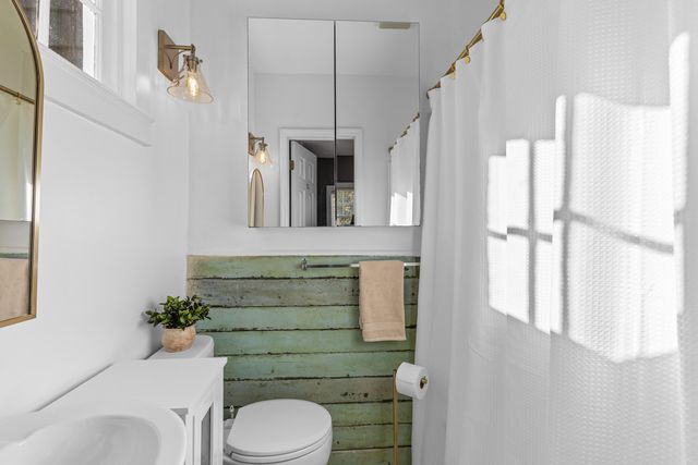 6 Ashe Street, Charleston, SC 29403